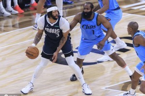 浓眉复出27+9哈登29+7+14 小卡29分快船胜独行侠