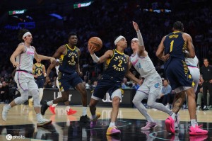 西亚卡姆36+6维金斯缺阵 希罗29+7热火灼伤步行者